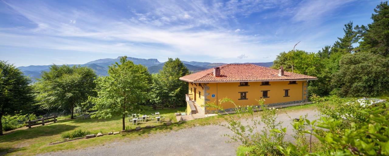 Albergue Mandoia Aterpetxea Arantzazu Exterior photo