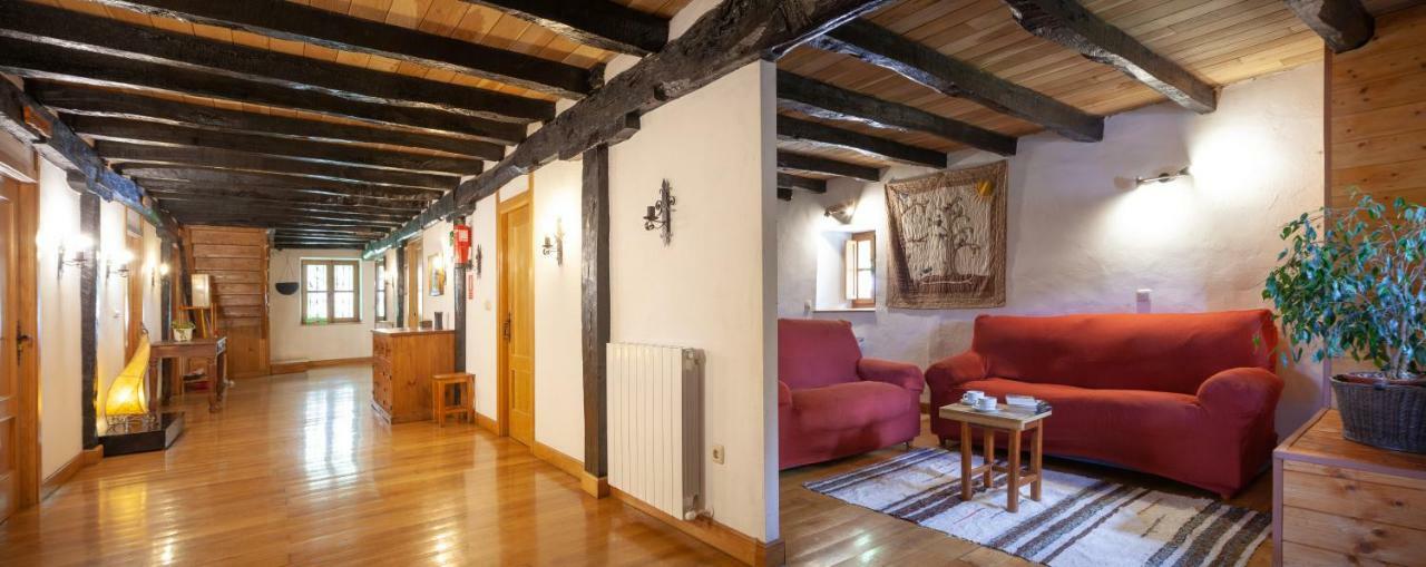 Albergue Mandoia Aterpetxea Arantzazu Exterior photo